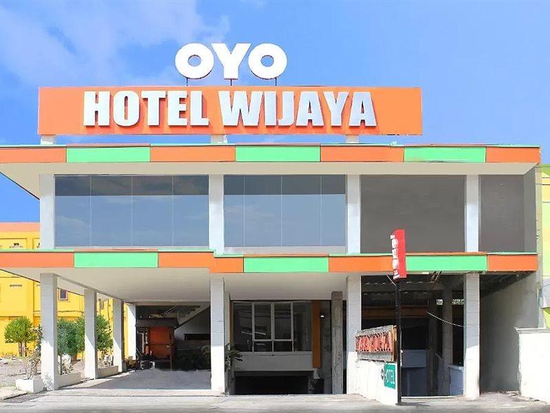 Kalasan Oyo 586 Hotel Wijaya מראה חיצוני תמונה